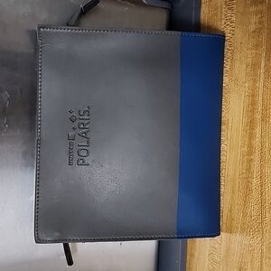 United Airlines Polaris Business Class leather look amenity pouch, gray/blue